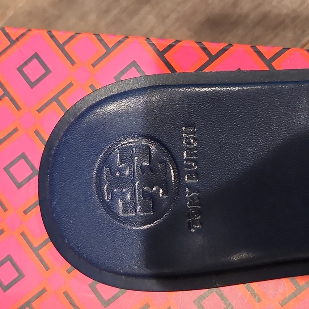 Tory Burch, Gigi sandal - Picture 7 of 12